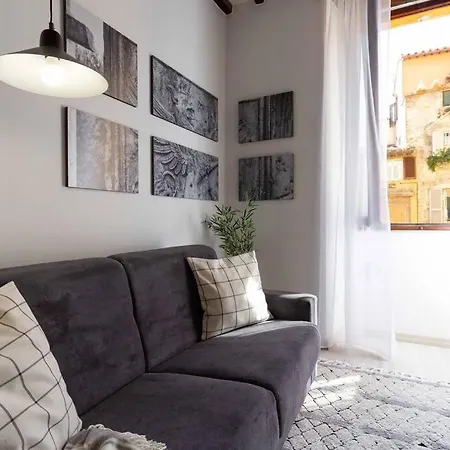 Lovely Modern Flat In The Heart Of Apartment